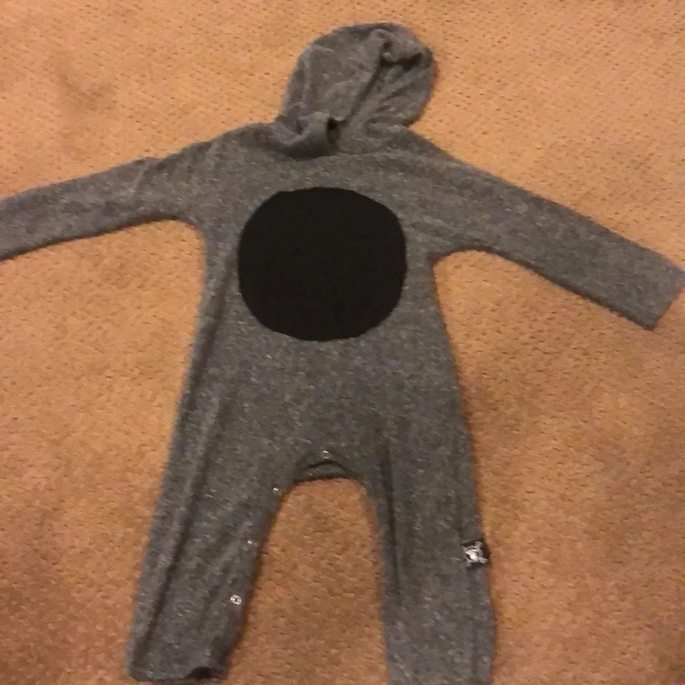 nununu Baby Boys One Piece Grey Black Dot Onesie